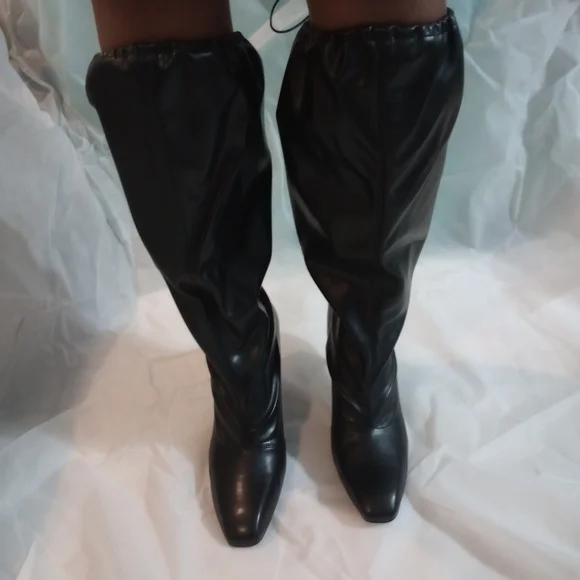 Elastic Crunchy Top Slide thru Boots - Picture 1 of 5